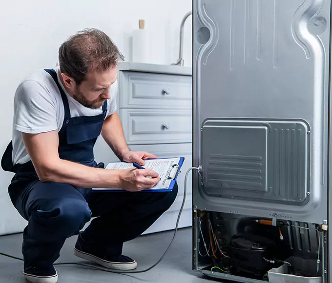 Why New Britain, CT Homeowners Choose New Britain Appliance Pro for Refrigerator Leak Repair?